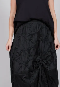 Circle Texture Skirt in Black