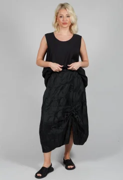Circle Texture Skirt in Black