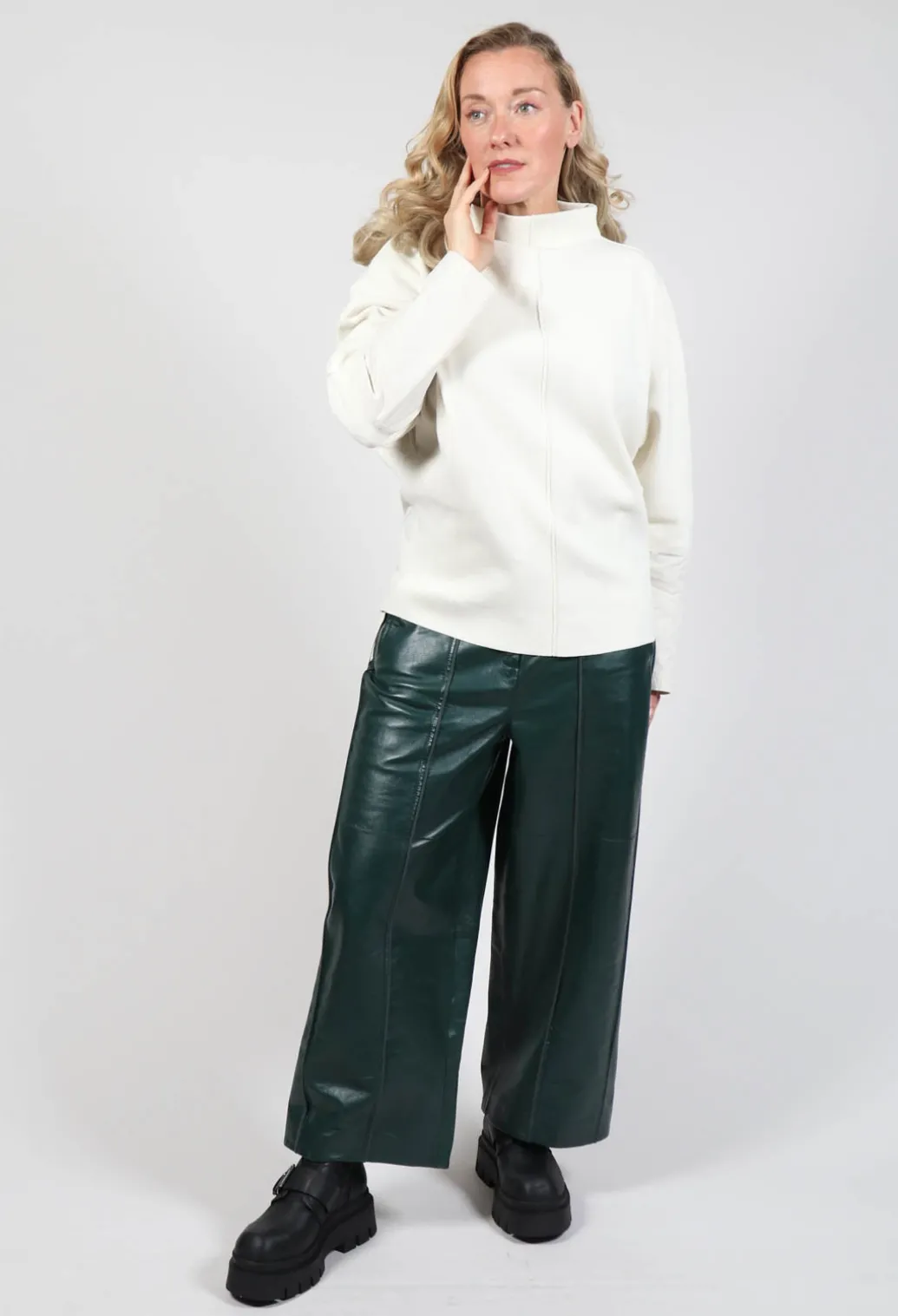 Clair Jumper in Dune