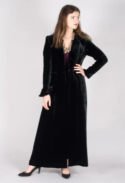 Classic Coat in Black
