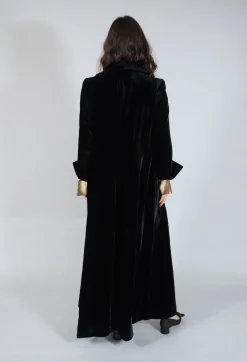 Classic Coat in Black