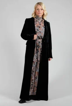 Classic Coat in Black