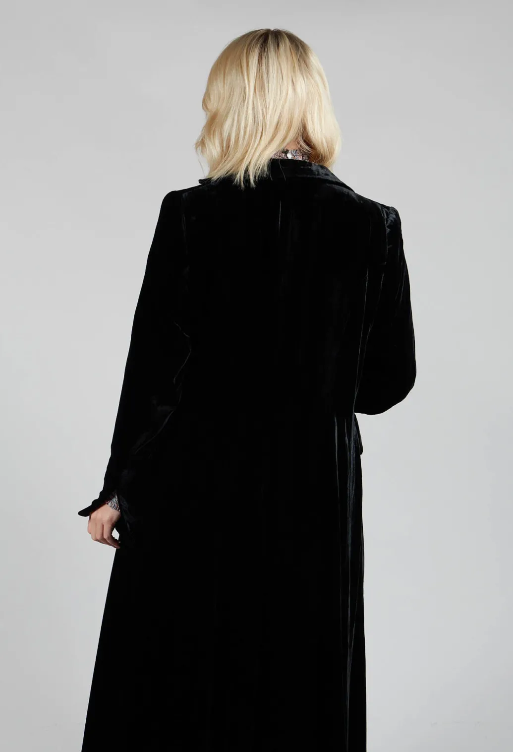 Classic Coat in Black