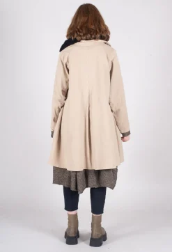 Cliquid Coat in Karton Beige