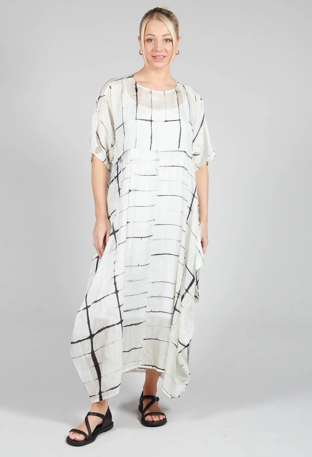 Consuelo Dress in Black and White