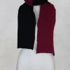 Contrasting Knitted Scarf in Dark Green
