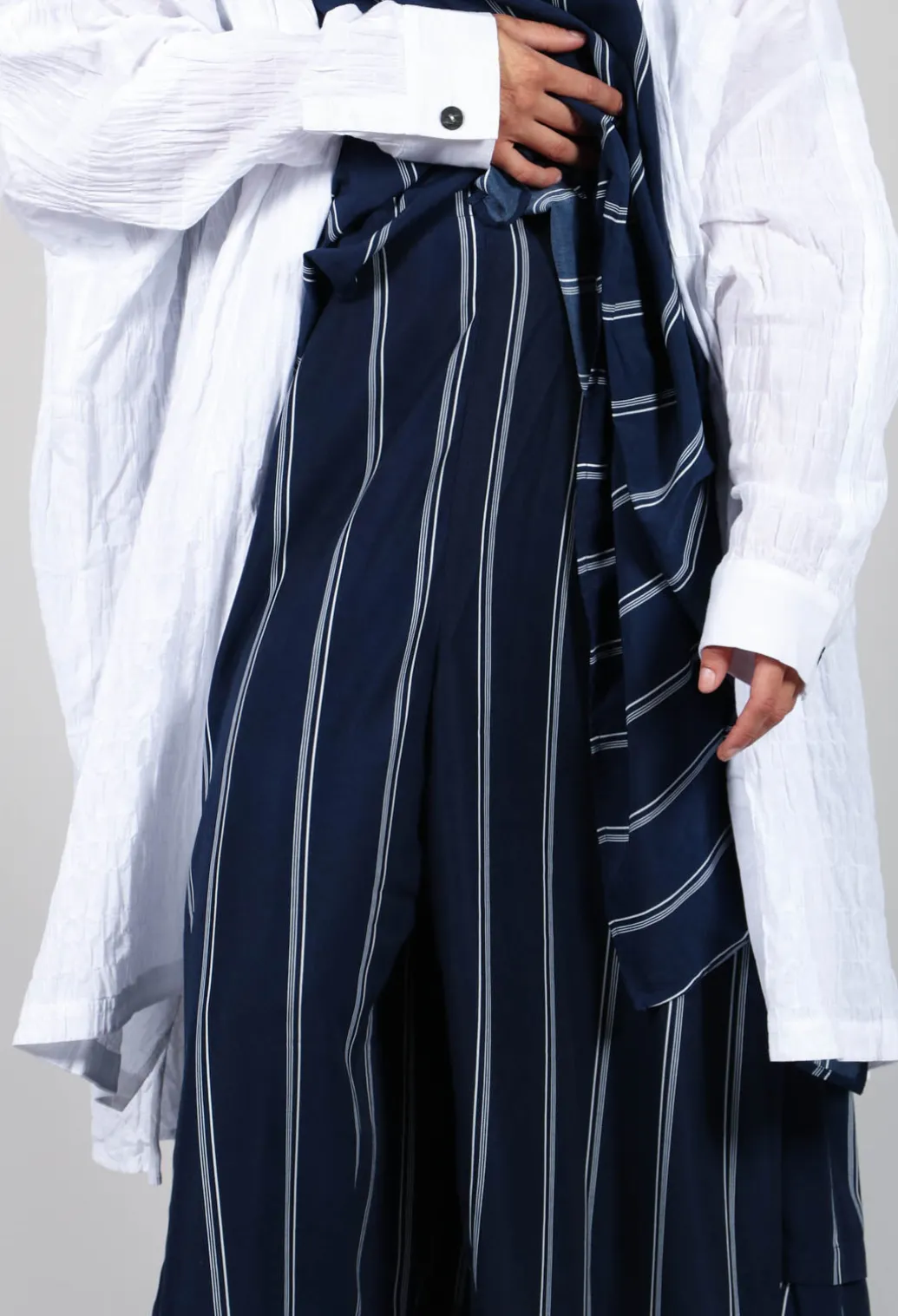 Contrasting Stripe Trousers in Navy