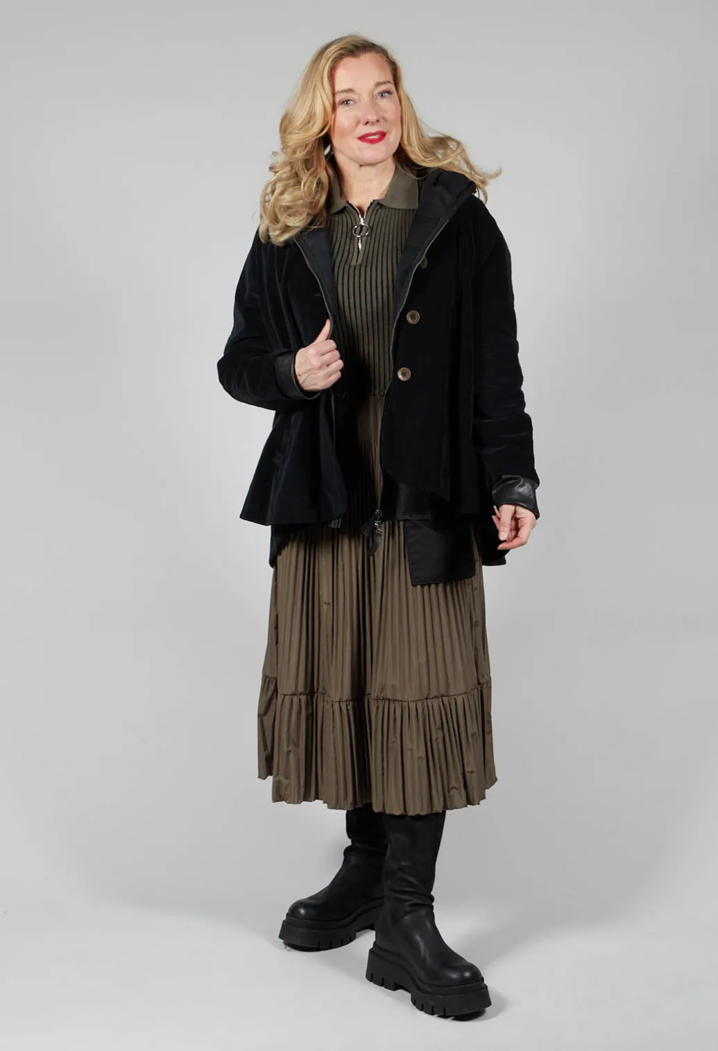 Cotton Flare Button Coat in Black