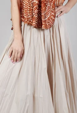 Creased Poplin Skirt in Dune