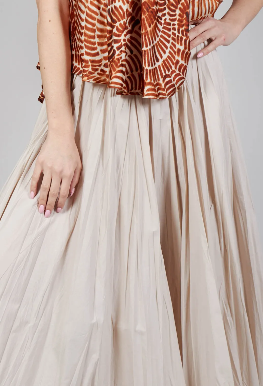 Creased Poplin Skirt in Dune
