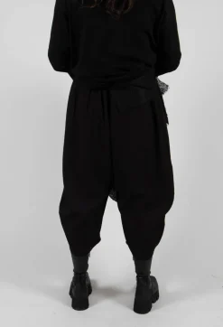 Crepe Texture Trousers in Black