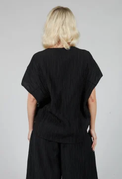 Crinkle Geometric Top in Black