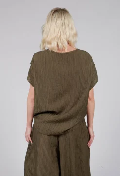 Crinkle Geometric Top in Ciocco