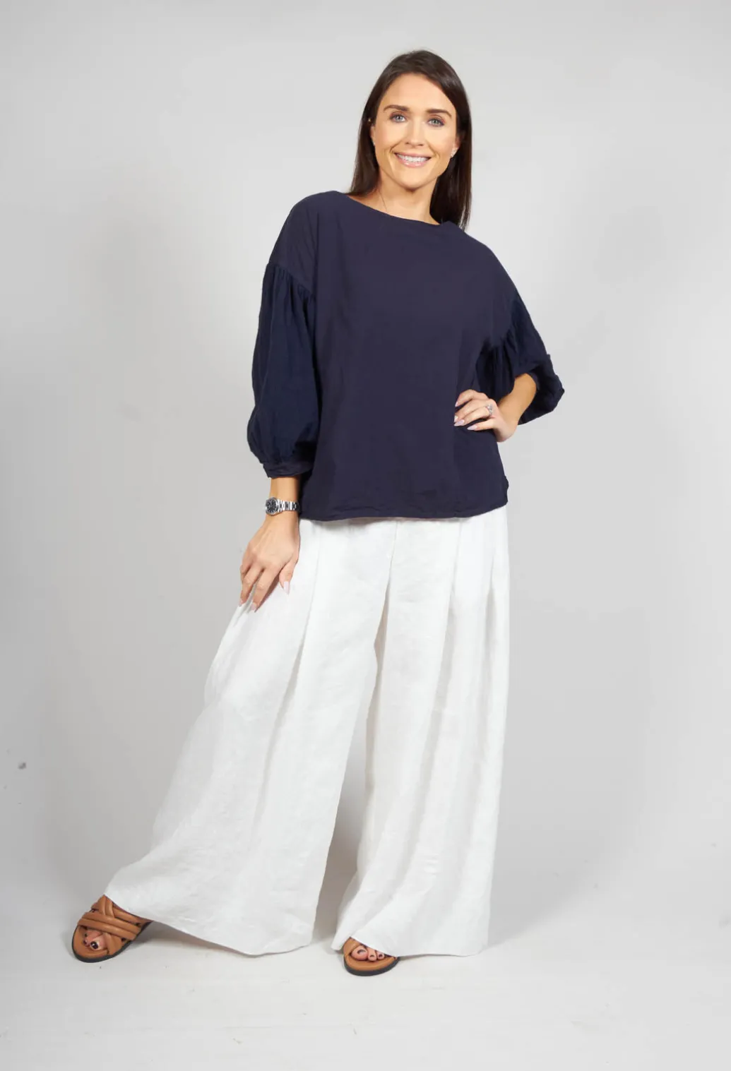Crinkle Top with Contrasting Sleeves in Navy