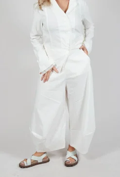 Cropped Balloon Trousers in Offwhite