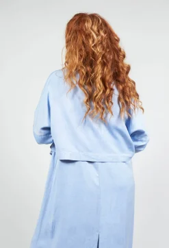 Cropped Cardigan with Pointed Collar in Light Blue