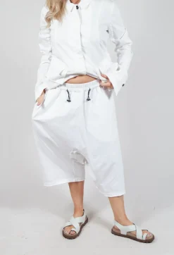 Cropped Drop-Crotch Trousers in Semi Bleach