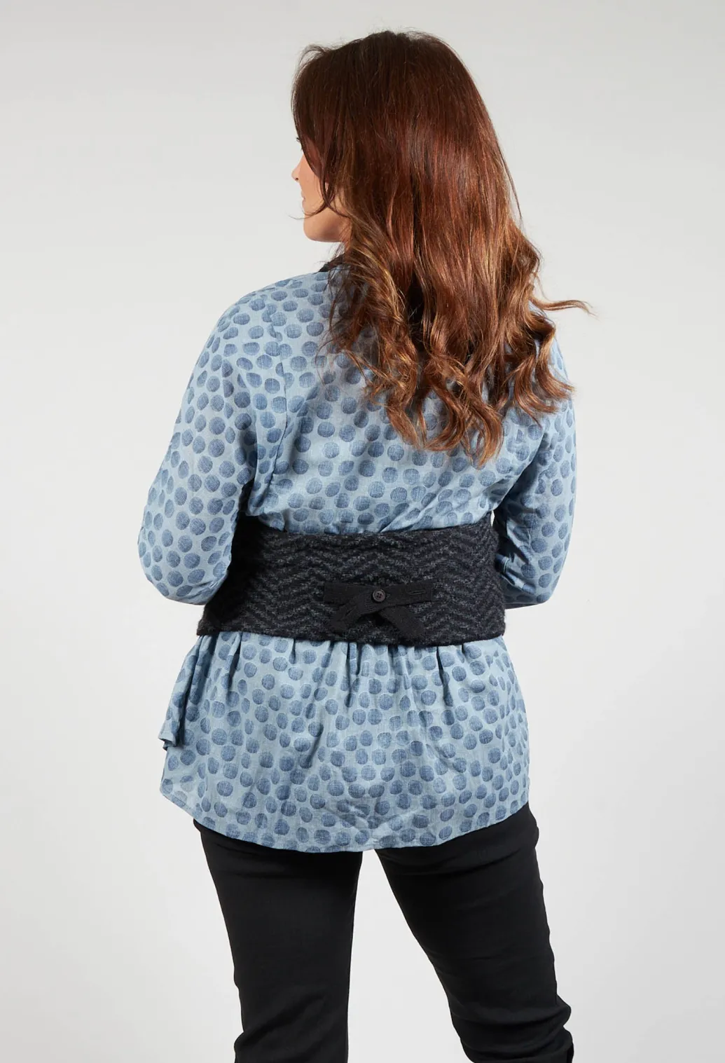 Cropped Gilet with Wrap Around Neck in Graphic