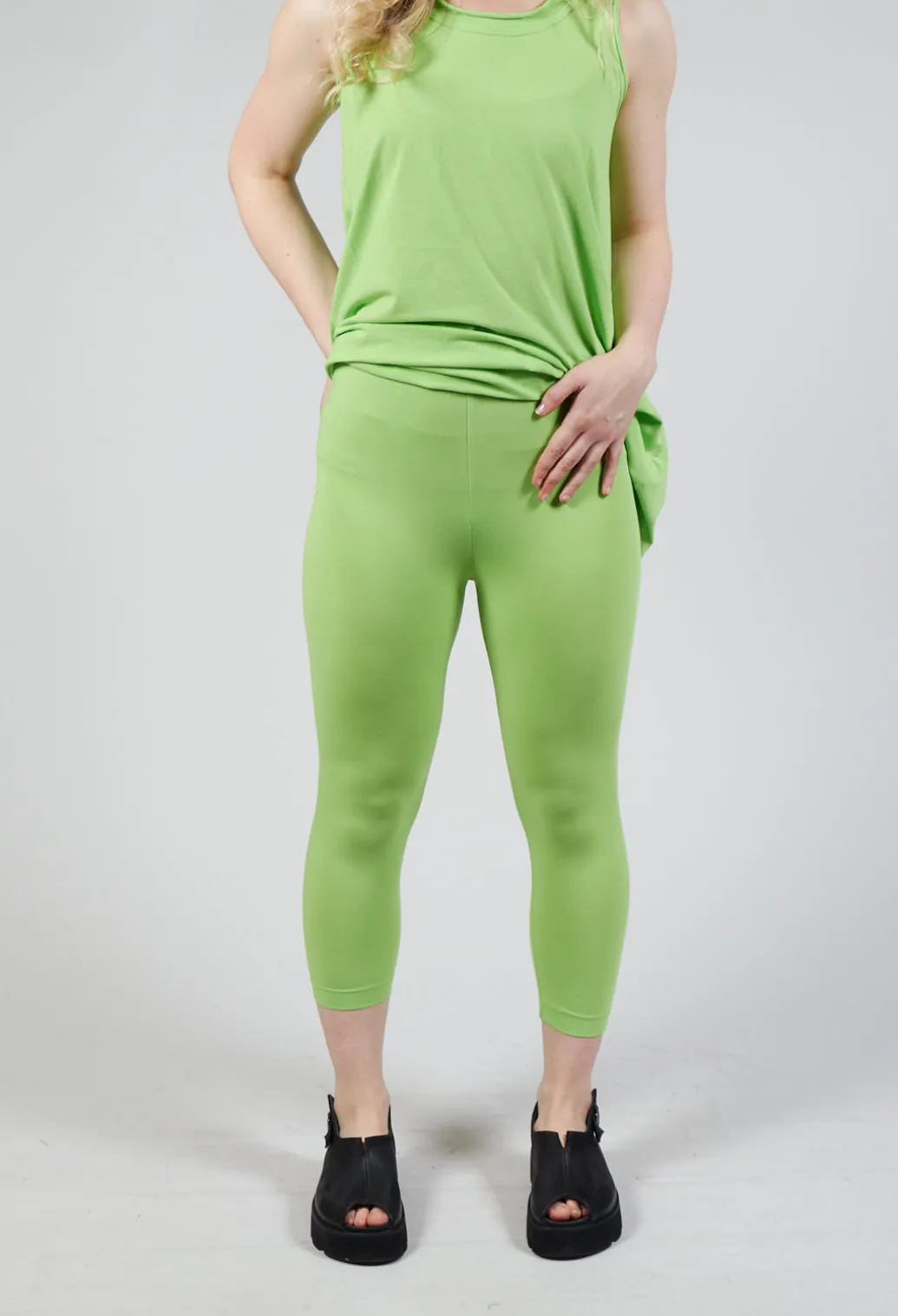 Cropped Jersey Leggings in Lime