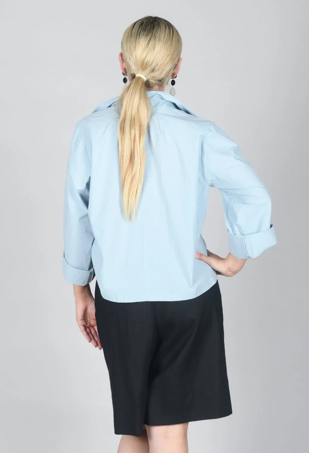 Cropped Patch Pocket Shirt in Blue