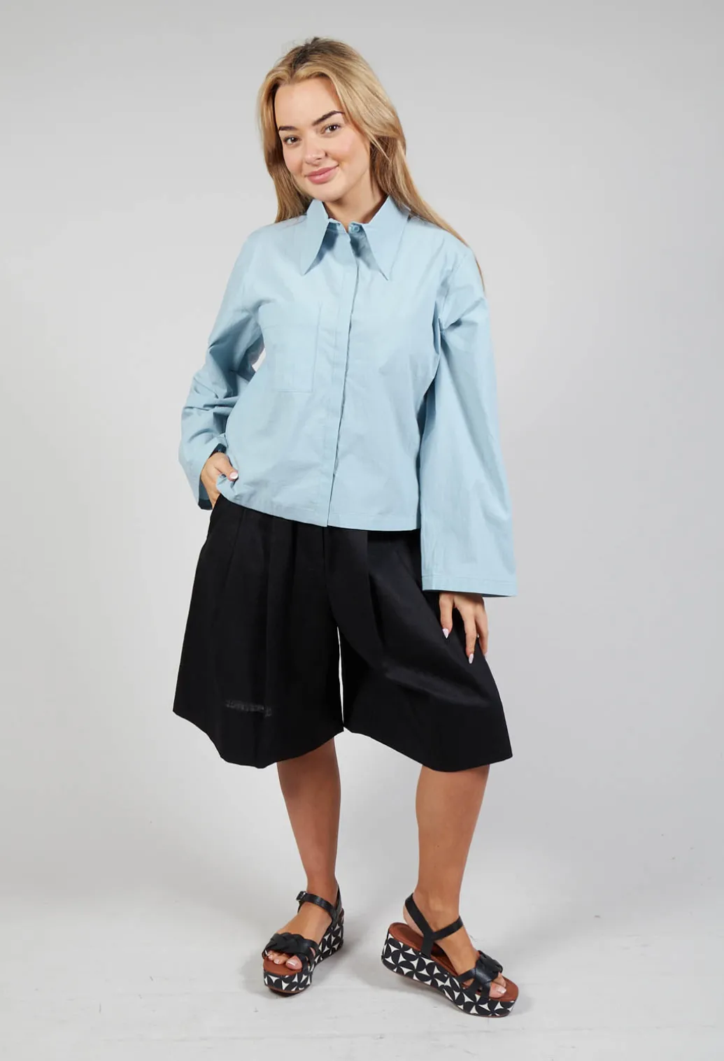 Cropped Patch Pocket Shirt in Blue