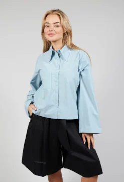 Cropped Patch Pocket Shirt in Blue