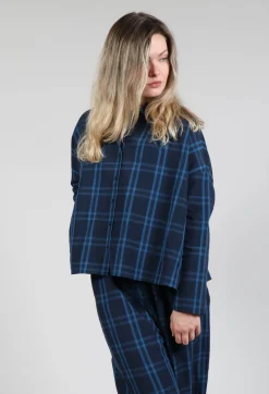 Cropped Shirt in Denim