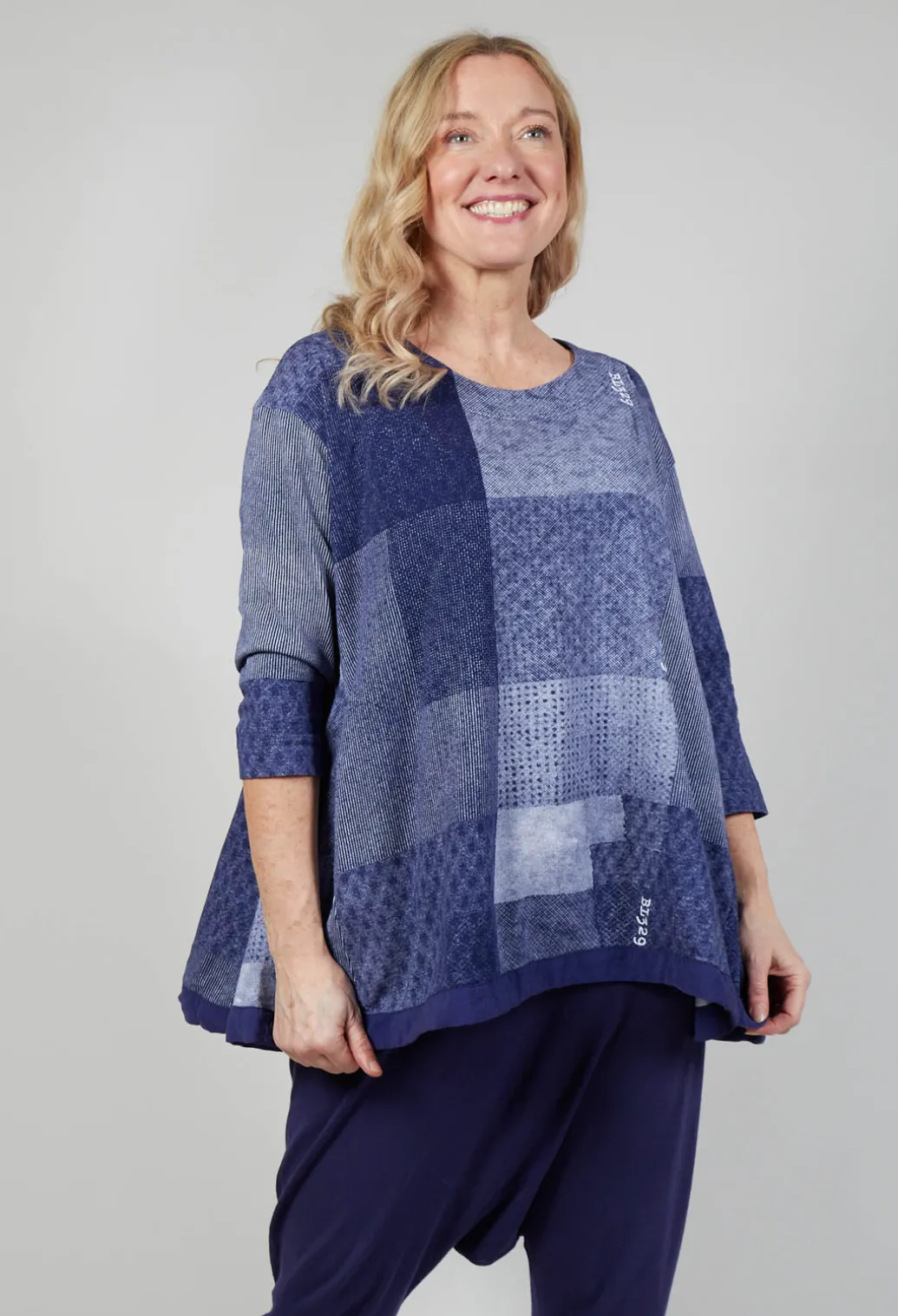 Cropped Sleeve Top with Drawstring Hem in Azur Print