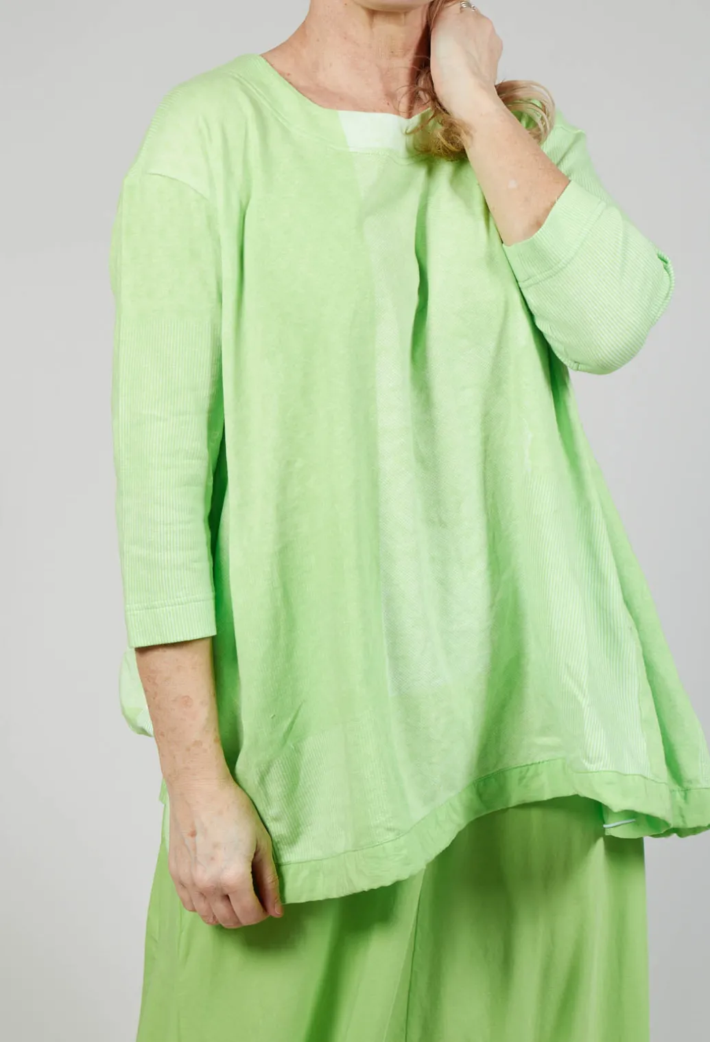 Cropped Sleeve Top with Drawstring Hem in Lime Print