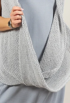 Cropped Sleeveless Jumper in Ice
