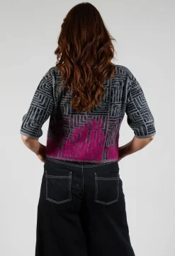Cropped Sweater in Dark Grey and Magenta