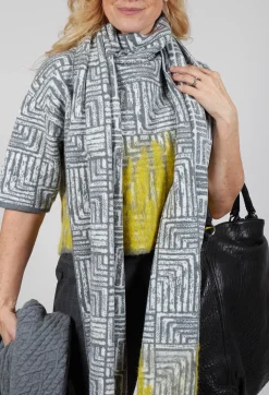 Cropped Sweater in Light Grey and Yellow