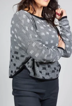Cropped Textured Sweater in Black