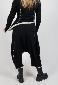 Cropped Trousers in Black Bone