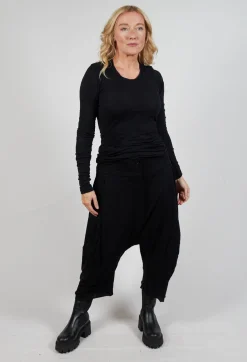 Cropped Trousers in Black Black
