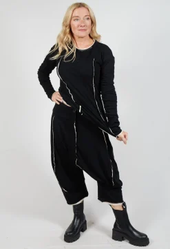 Cropped Trousers in Black Bone