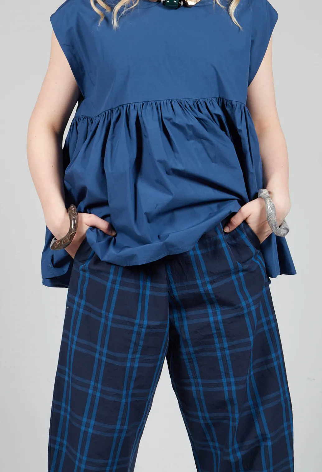Cropped Trousers in Denim
