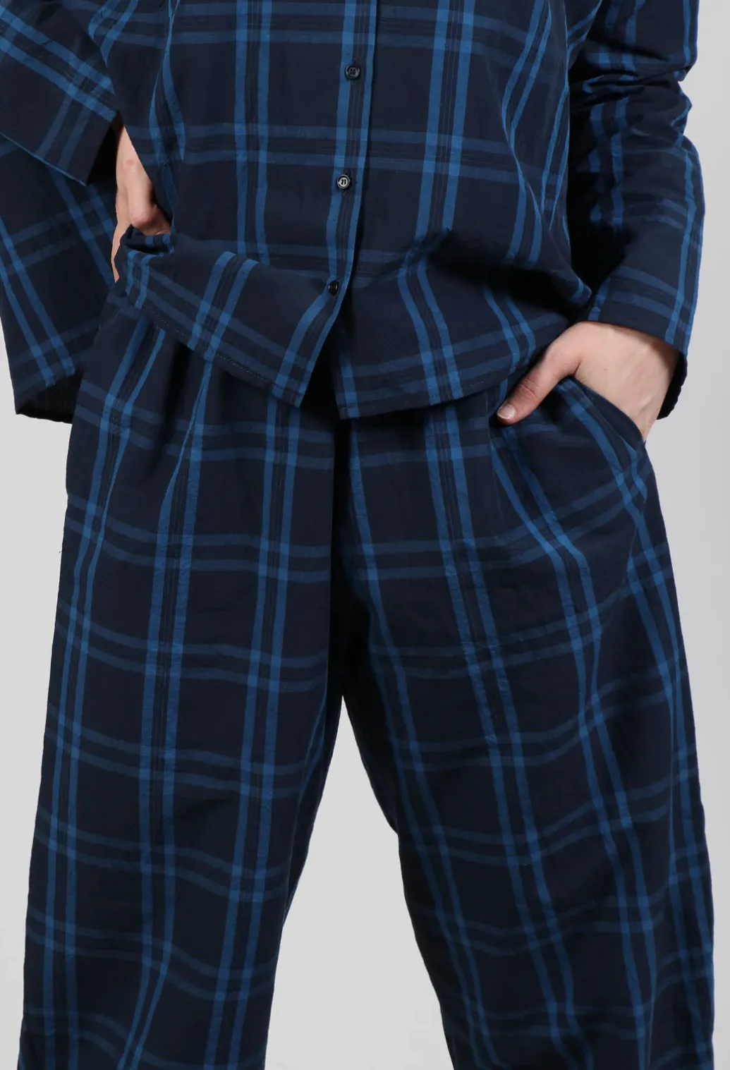 Cropped Trousers in Denim