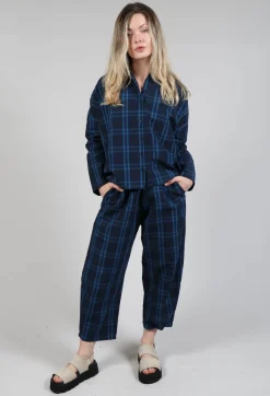 Cropped Trousers in Denim