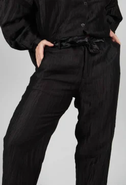 Cropped Trousers in Lino Crush Nero