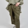 Cropped Trousers in Oliva