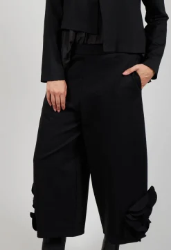 Cropped Trousers with Embellishment Detail in Nero