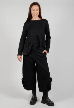 Cropped Trousers with Embellishment Detail in Nero