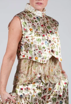 Cropped Waistcoat in Petite Fleurs