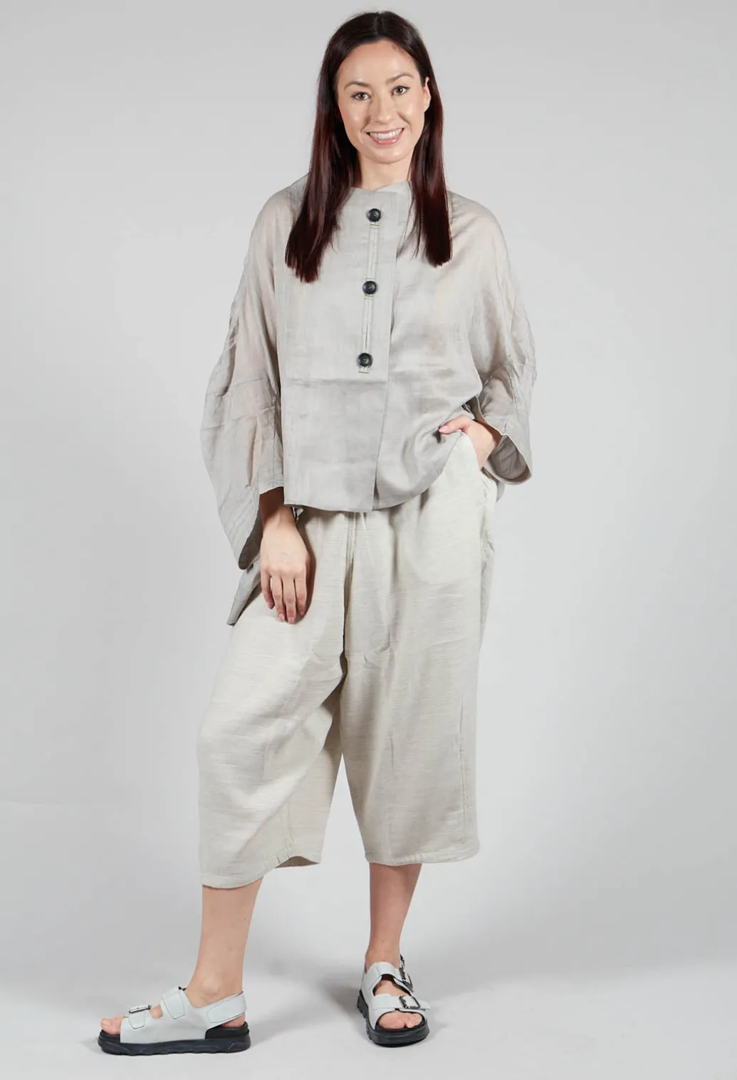 Cropped Wide Leg Trouser in Beige