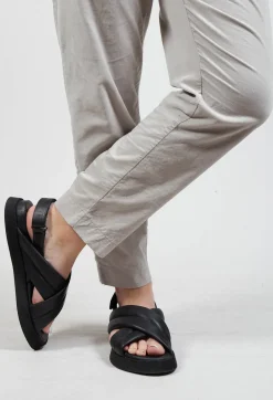 Cross Over Strap Sandals in Gasoline Nero