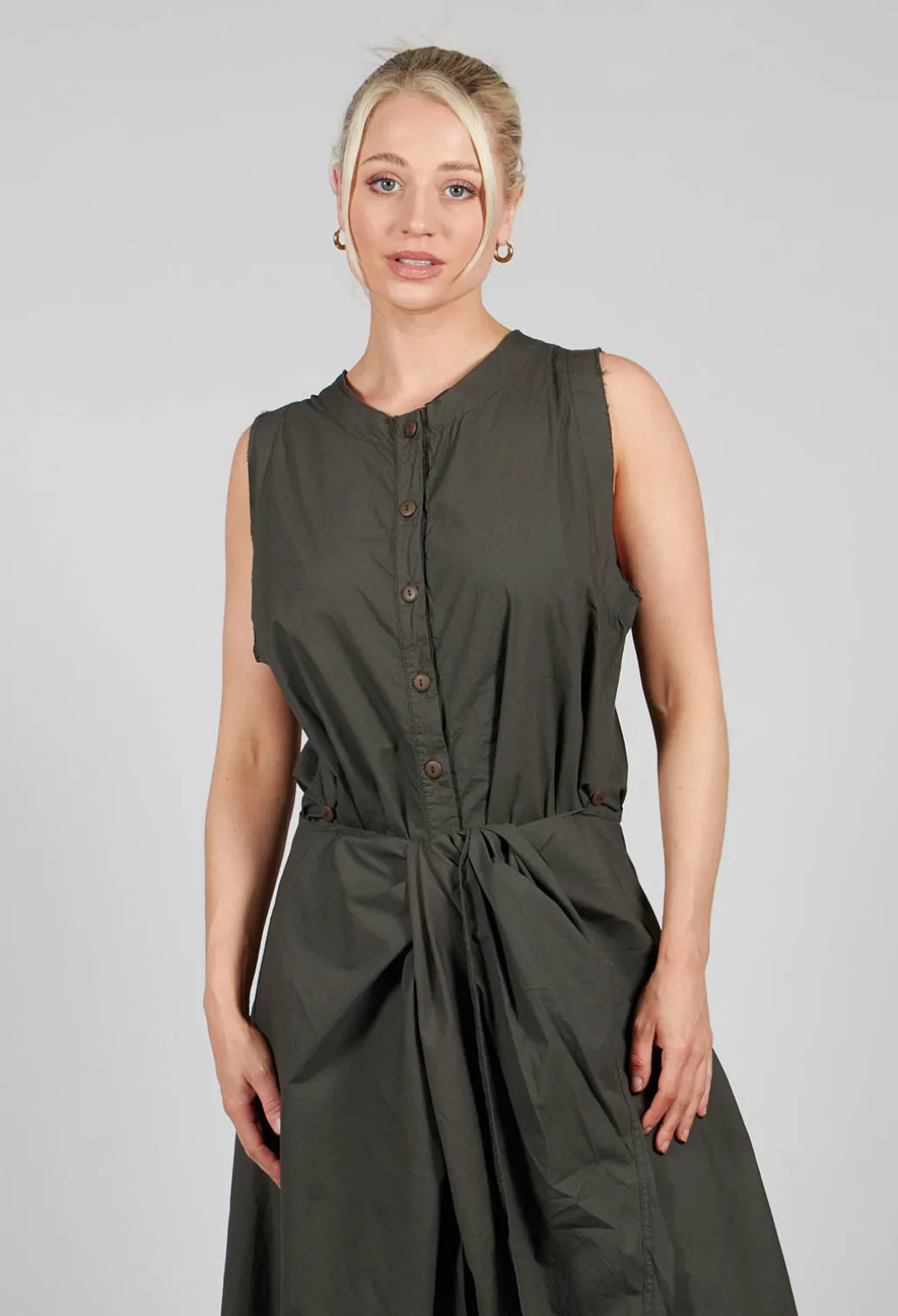 Definido Dress in Tea Leaf