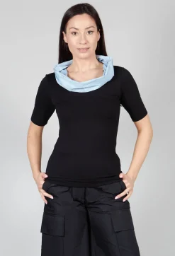 Dim Shirt in Black Light Blue