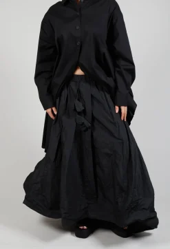 Dipped Hemline Skirt in Black