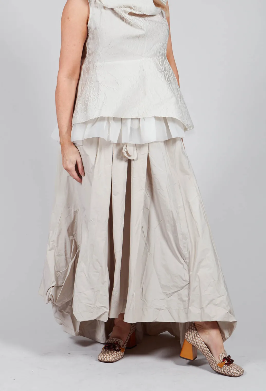 Dipped Hemline Skirt in Beige